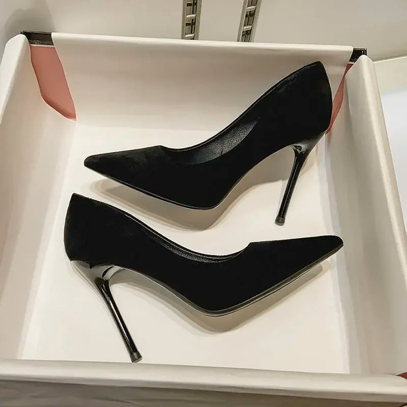 Femmes pompes Sexy daim Ponited orteils talons hauts mode bureau Stiletto fête rouge chaussures de mariage femme confort femmes chaussures