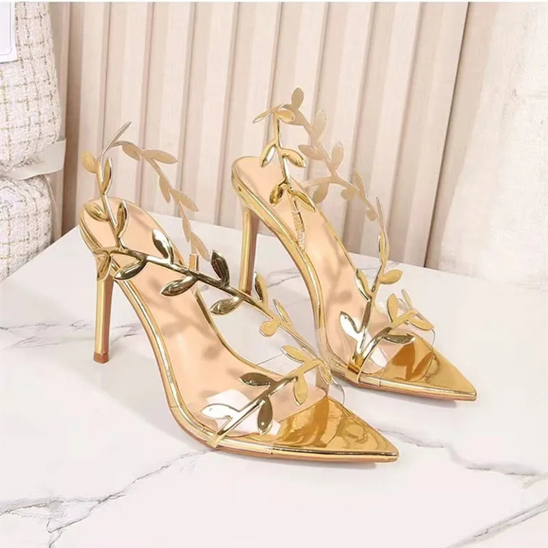 Sandales en cuir verni pour femmes, feuille d'or, élégantes, bout pointu, talons hauts fins, gladiateur, chaussures de fête, été 2024