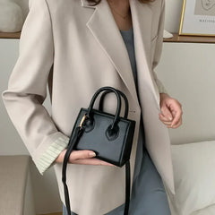 Petit sac carré nouveau populaire rétro Mini sac à main littéraire foules épaule messager femme sac tout-Match poignée supérieure sac à main femmes