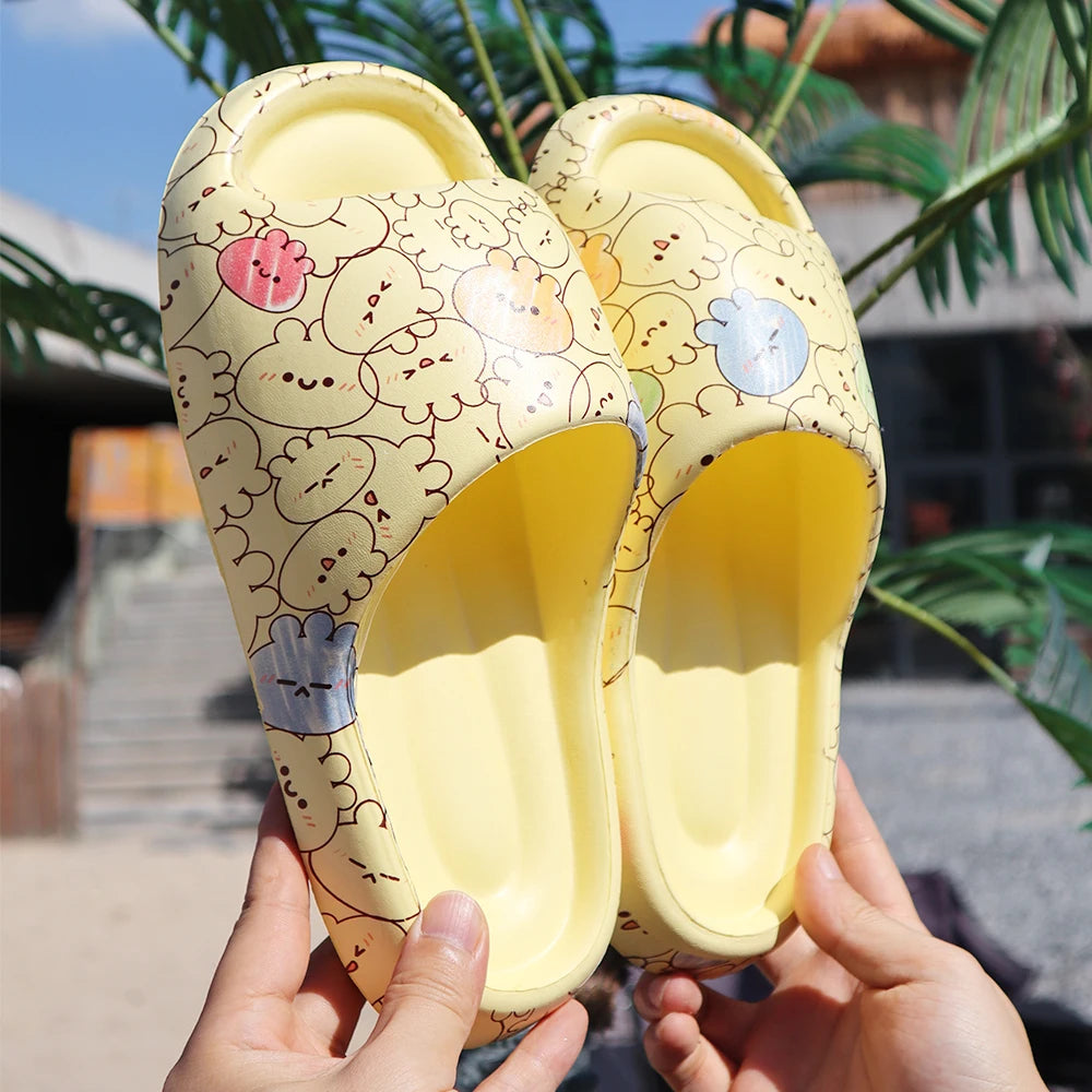 Pantoufles nuage à semelle souple pour femmes, sandales de plage d'intérieur et d'extérieur, plateforme épaisse, tongs antidérapantes EVA d'été, 2024