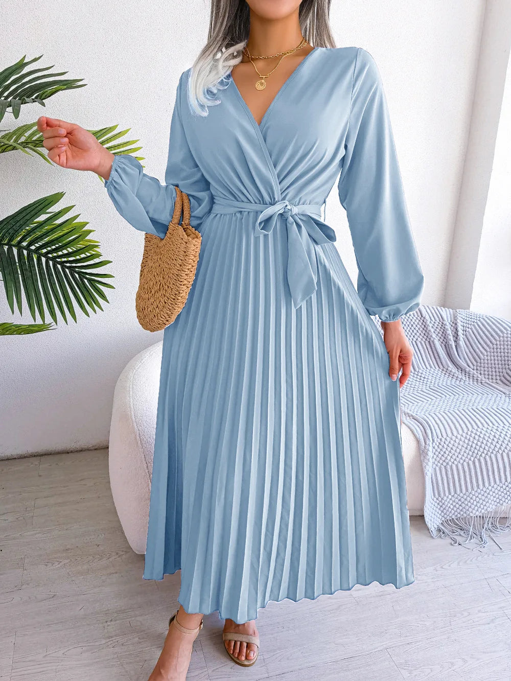 2025 femmes automne nouveau vert à manches longues robe couleur unie à lacets croix col en v grande balançoire plissée longue robe Roupas Feminina