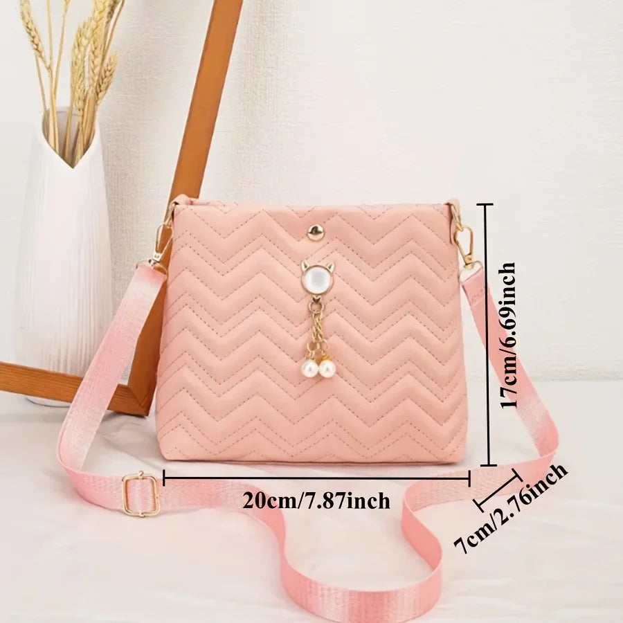 Sac à bandoulière matelassé pour femme avec pendentif en perles de chat – Sac à main élégant pour cadeaux de vacances, sac à main fantaisie élégant 2025