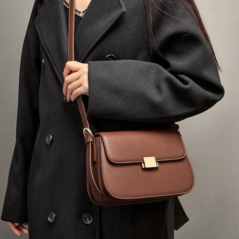 Sac sous les bras de luxe, sac pour femmes en cuir véritable, nouveau sac Tofu à la mode printemps/été 2025, sac à bandoulière simple