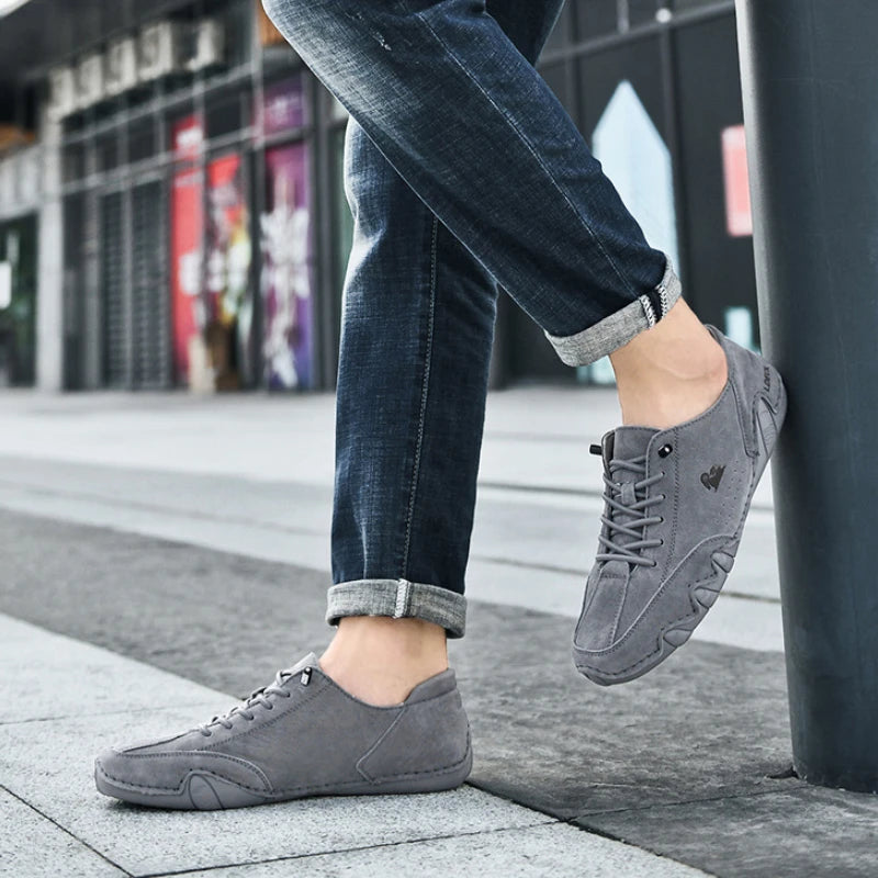 Chaussures décontractées en cuir pour hommes, baskets confortables de marche d'été, mocassins de styliste, chaussures de sport de luxe, nouvelle collection 2023
