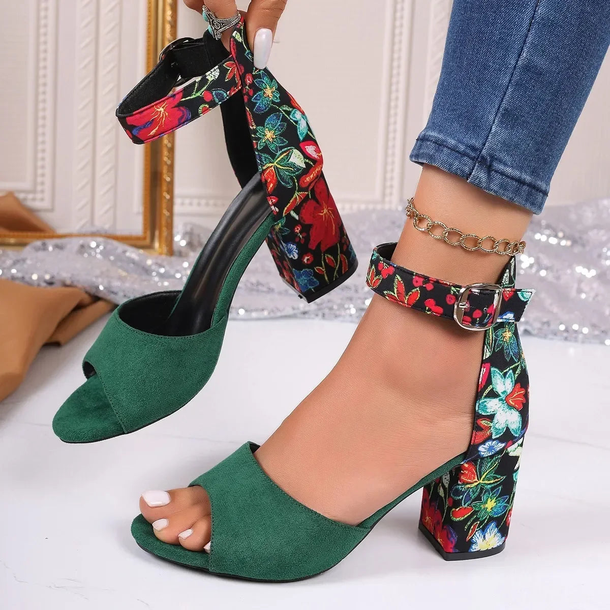 Sandales pour femmes chaussures à talons hauts talons épais Sandalias mode dames lanières de cheville chaussures de plage décontractées 43 grande taille