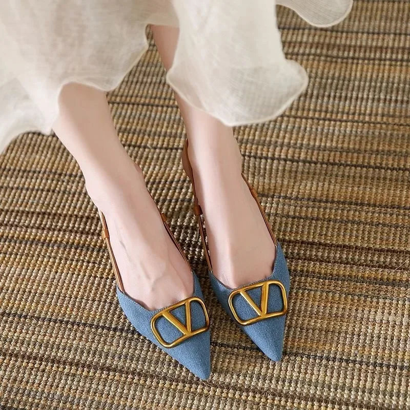 Rétro talons hauts 2025 nouveau français bouche légère tête pointue talon mince femmes Denim sandales à talons hauts sac d'été tête