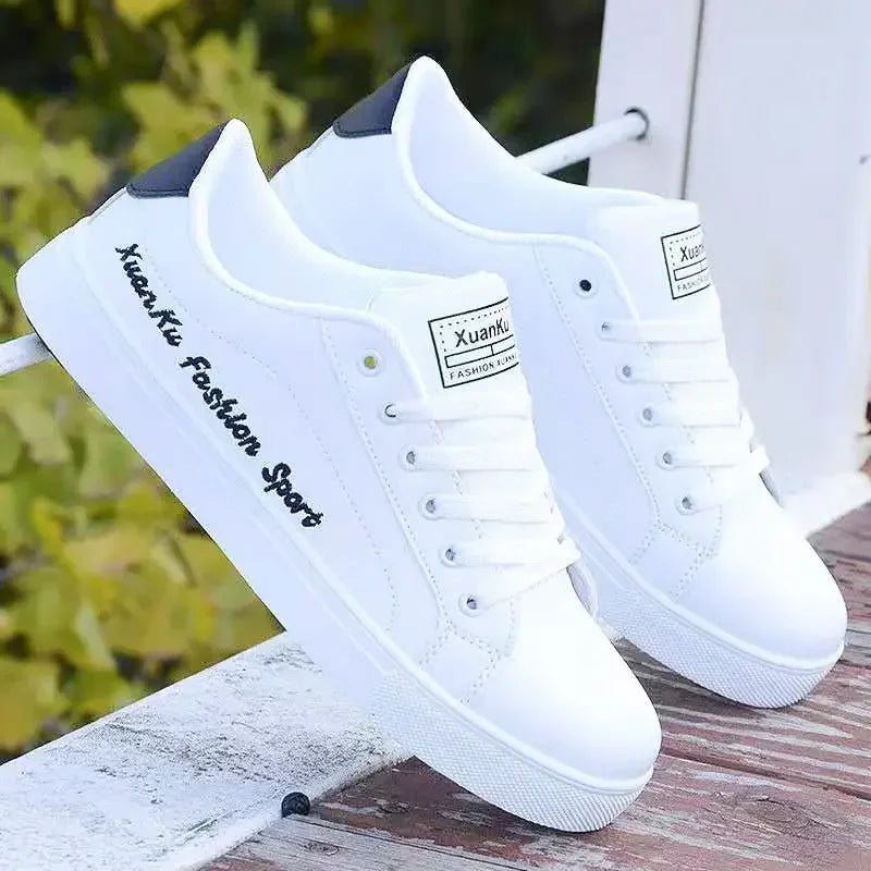 2024 automne hommes chaussures décontractées hiver hommes chaussures de conseil sport léger hommes Tennis Sneaker doux blanc chaussures mâle plat