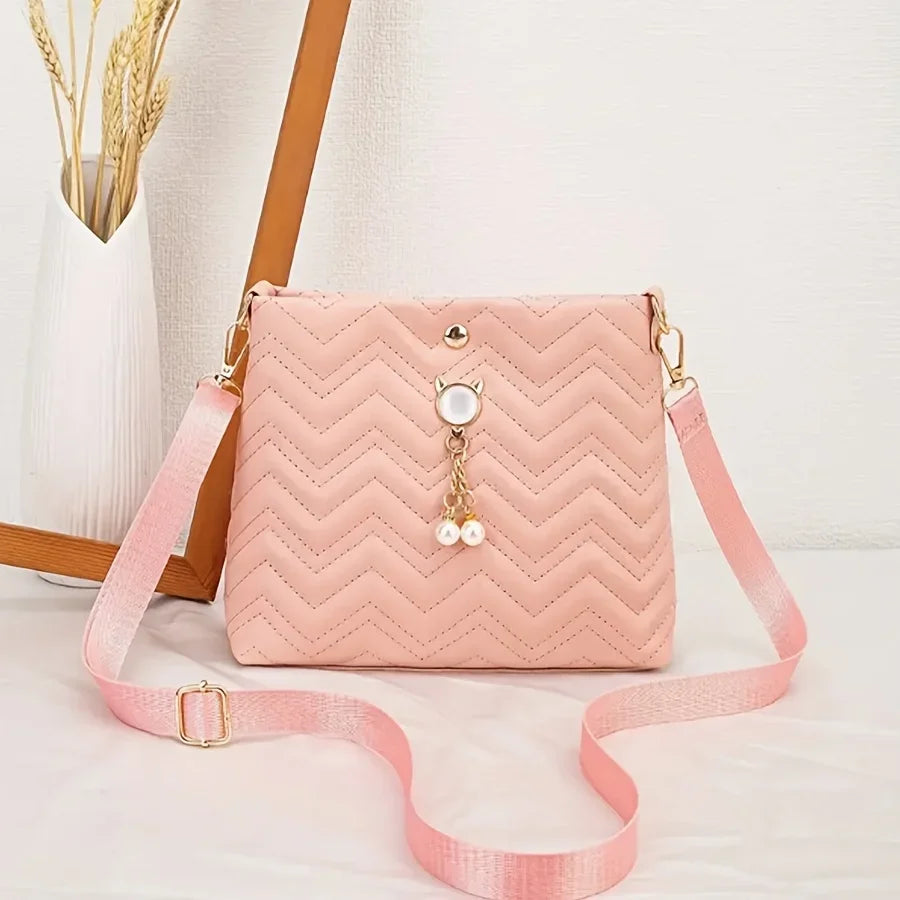 Sac à bandoulière matelassé pour femme avec pendentif en perles de chat – Sac à main élégant pour cadeaux de vacances, sac à main fantaisie élégant 2025