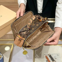 Sac à main de marque pour femmes, nouveau Style léger de luxe, Style occidental, haute qualité, sac à bandoulière polyvalent décontracté de styliste, 2025