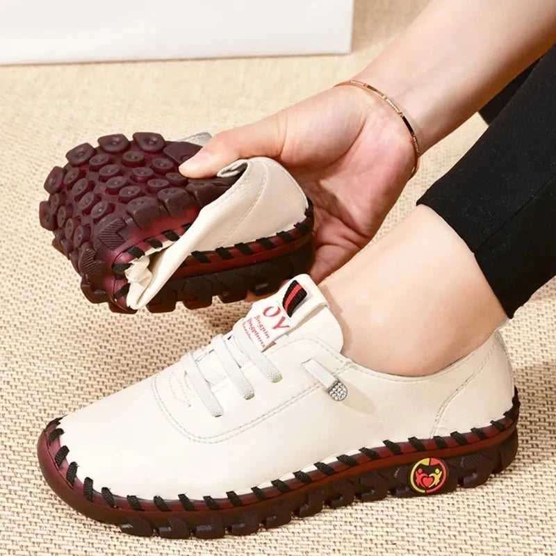 Femmes Grande Taille 35-43 Yard PU Cuir Chaussures De Sport Chaussures De Course Fond Plat Avec Sangles Élastiques Chaussures Pour Femmes Baskets