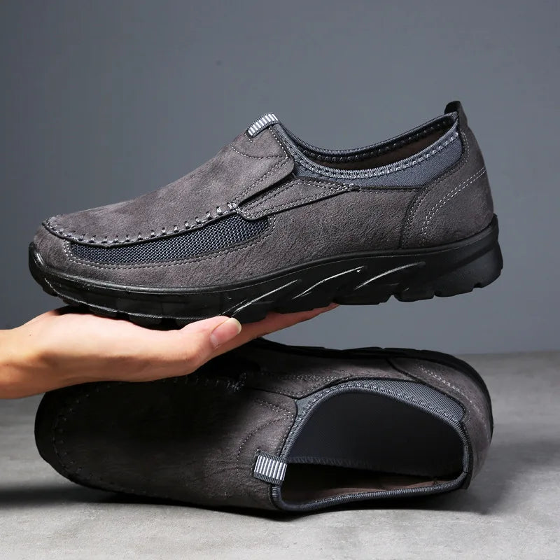 Mocassins plats respirants faits à la main pour hommes, chaussures décontractées rétro, mocassins habnommée, chaussures de conduite confortables à enfiler, 2025