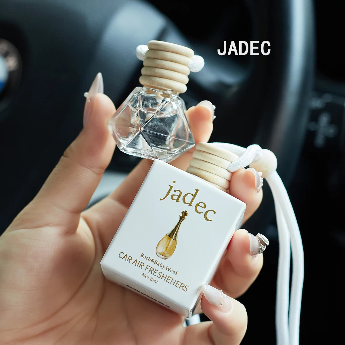 Parfum Parfum de voiture, un parfum de voiture utilisé pour les accessoires d'intérieur de voiture, un désodorisant de voiture à long terme, garde charmante et fraîche