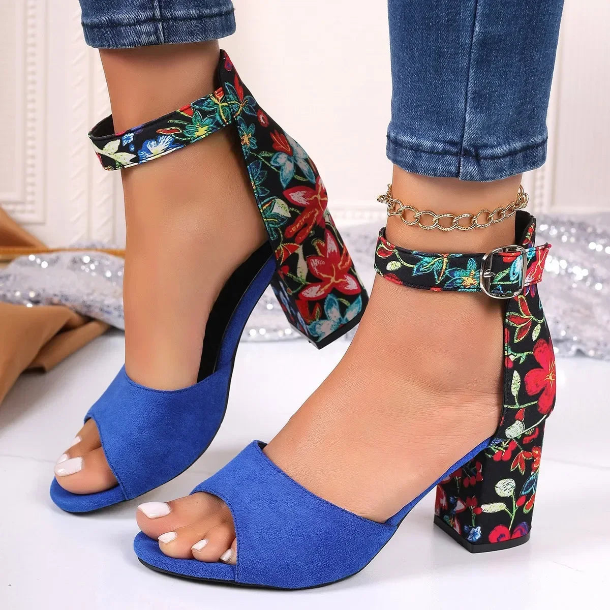 Sandales pour femmes chaussures à talons hauts talons épais Sandalias mode dames lanières de cheville chaussures de plage décontractées 43 grande taille