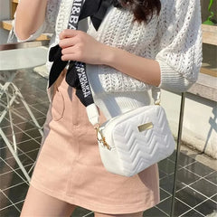 Sac messager avec broderie Lingge pour femme, sac à bandoulière pour femme, sac à bandoulière à la mode pour femme, initié à l'appareil photo, tendance, 1PC