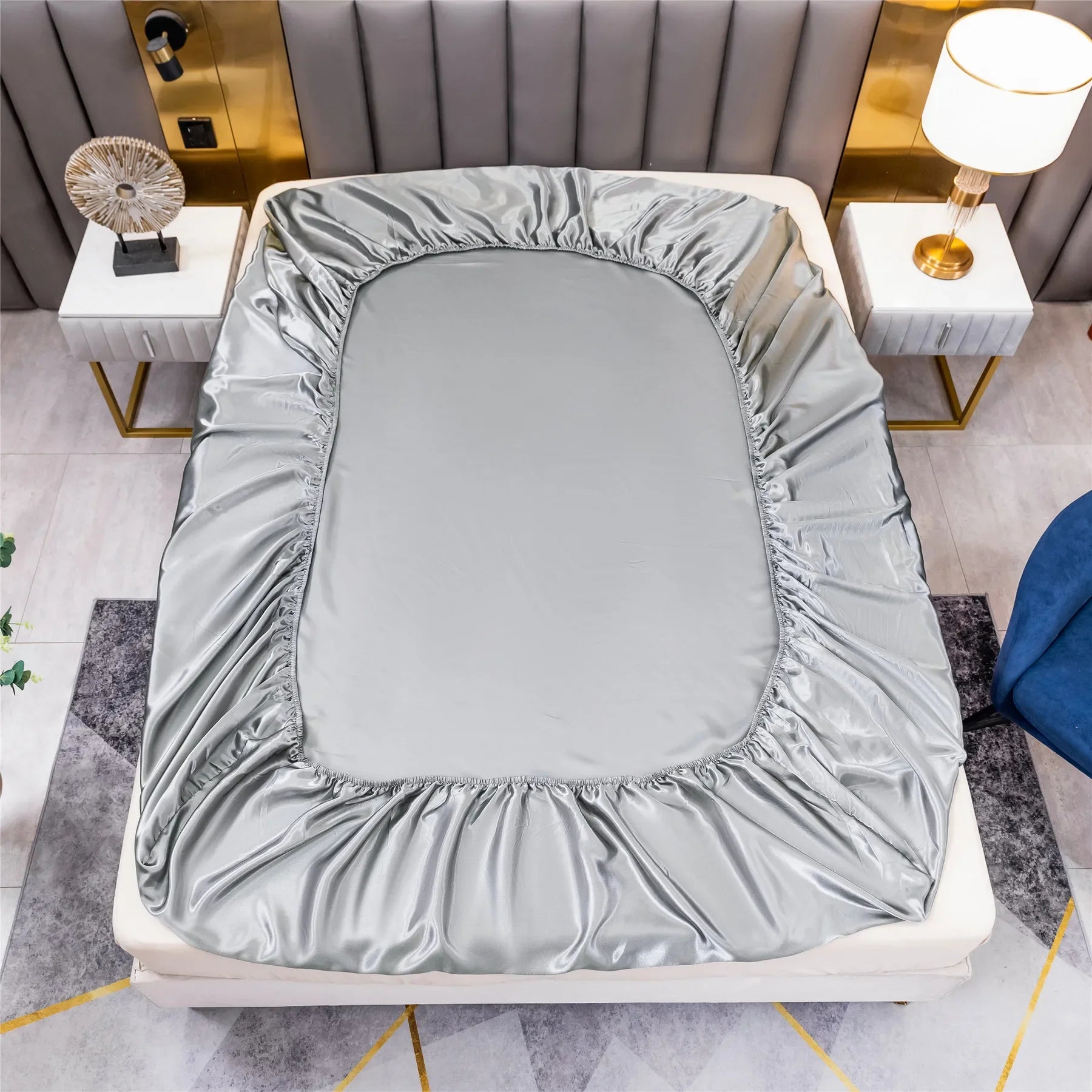 Drap-housse en Satin imitation soie avec bandes élastiques, couvre-matelas antidérapant et réglable, bonnet de lit, double, Queen, King