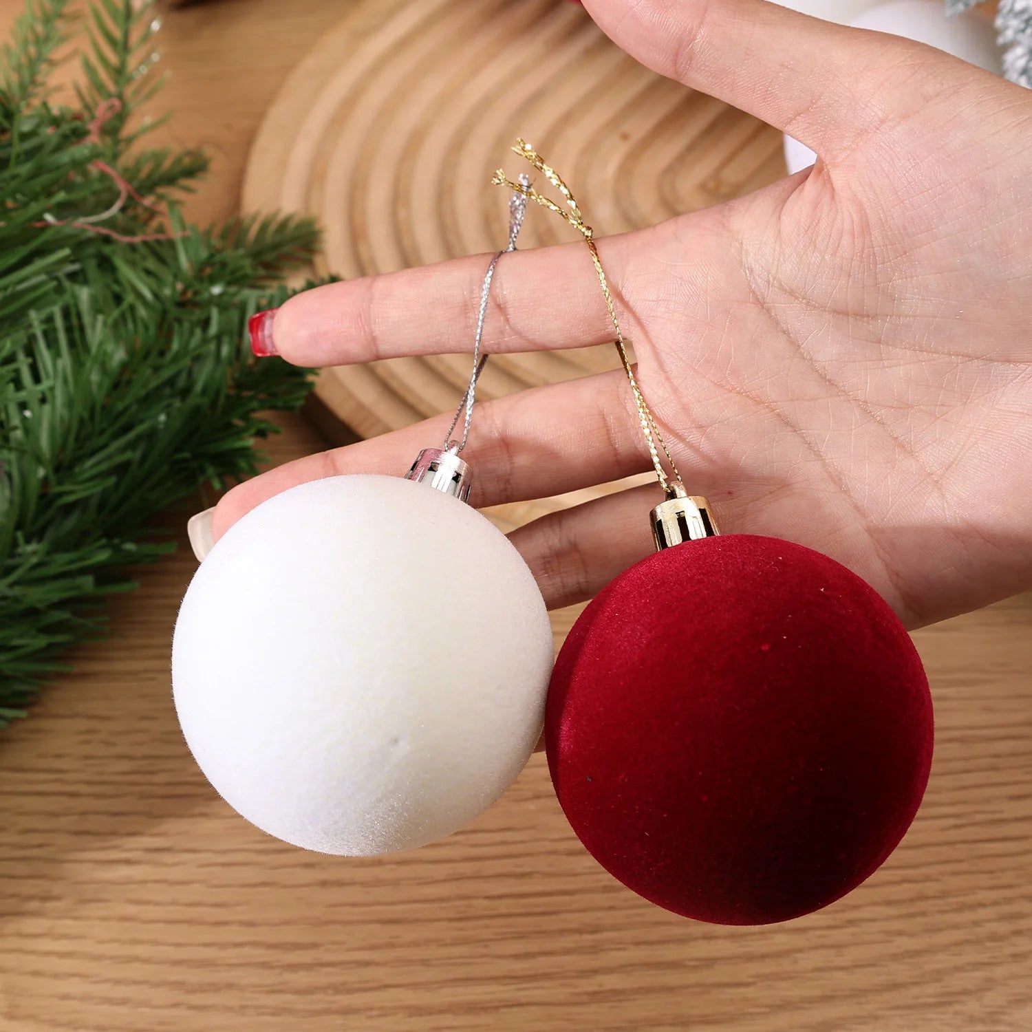 Boules de noël en velours rouge vin de 6cm, pour arbre de noël floqué, pendentifs suspendus, fournitures de décoration pour la maison, Festival, fête
