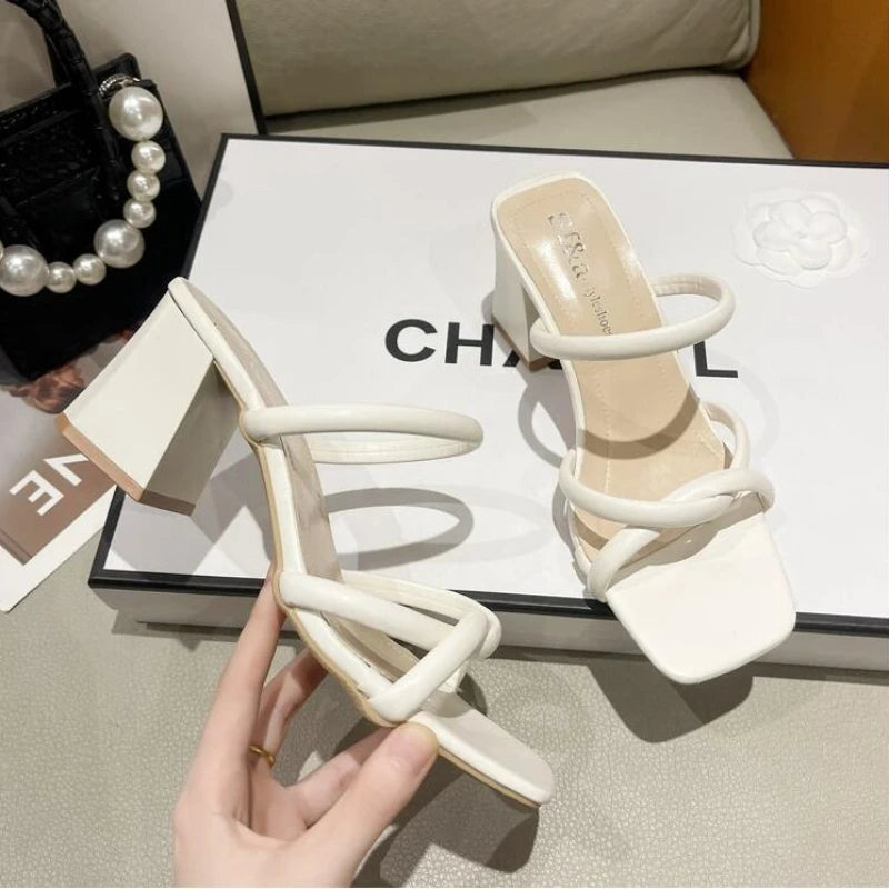 Escarpins d'été de styliste pour femmes, pantoufles, sandales, chaussures à talons hauts, bout carré, nouvelle collection 2024