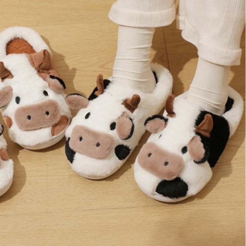 Pantoufles chaudes d'hiver en forme de vache à lait pour femmes et hommes, sandales mignonnes et douces en peluche pour adultes, jolies tongs antidérapantes pour Couples, diapositives plates pour la maison, 2024