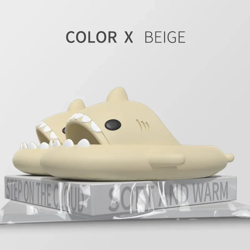 Pantoufles de requin de dessin animé pour femmes et hommes, diapositives de salle de bain d'intérieur, chaussures plates d'été pour Couple, sandales de maison, tongs de plage EVA souples