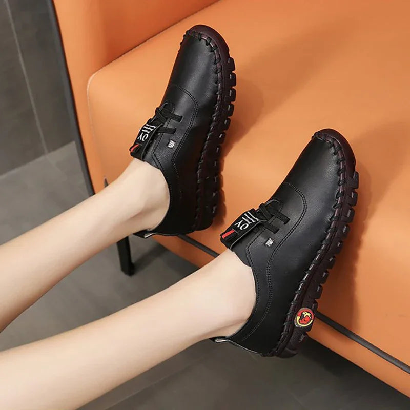 Femmes Grande Taille 35-43 Yard PU Cuir Chaussures De Sport Chaussures De Course Fond Plat Avec Sangles Élastiques Chaussures Pour Femmes Baskets