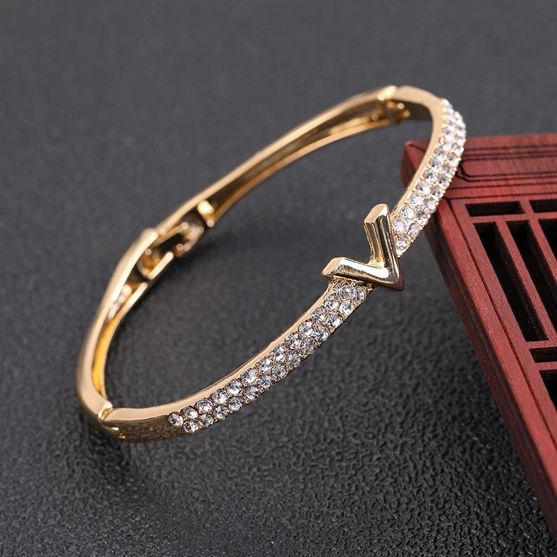 Bracelet en strass Zircon pour femmes, design d'ongles géométrique classique de haute qualité, peut ouvrir des accessoires de mode