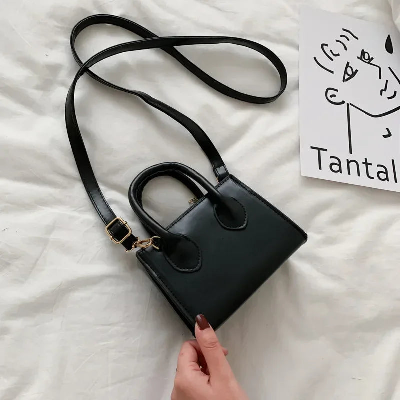 Petit sac carré nouveau populaire rétro Mini sac à main littéraire foules épaule messager femme sac tout-Match poignée supérieure sac à main femmes