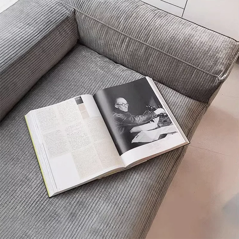 Canapés de salon rembourrés classiques, Design européen, esthétiques du milieu du siècle, Meubles rustiques et confortables