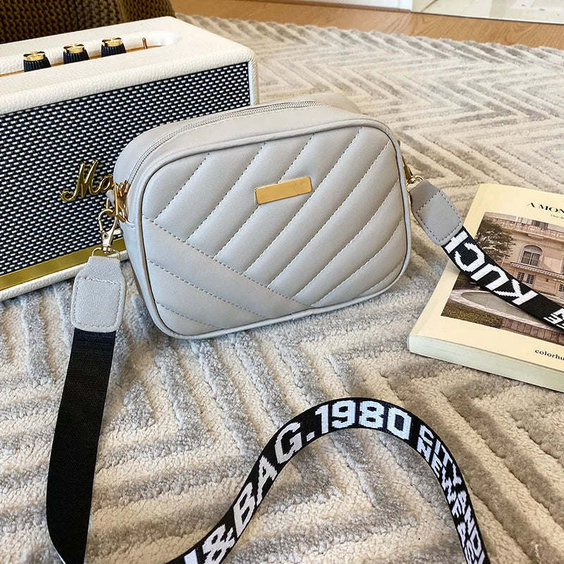 Sac à bandoulière de couleur unie pour femmes, sacs à bandoulière en cuir tissé, sacs de styliste, sacs à main pour femmes, 2023