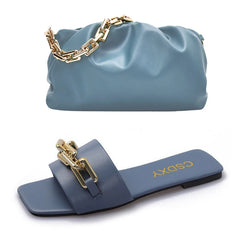 Sac à main et sac à main en cuir PU de haute qualité, ensembles de sandales à chaîne, chaussures plates et ensemble de sacs assortis pour femmes de luxe