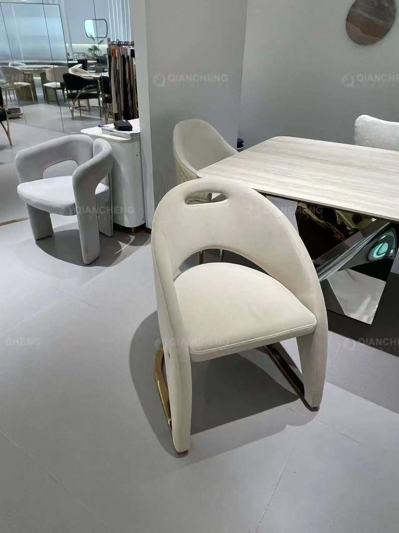 Esmt163 chaise de salle à manger design de luxe léger italien chaise de villa de luxe haut de gamme grandes chaises de table à manger plates