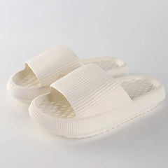 Crestar femmes été pantoufles intérieur semelle épaisse antidérapant salle de bain diapositives confort semelle souple EVA sandales dame plage plate-forme chaussures